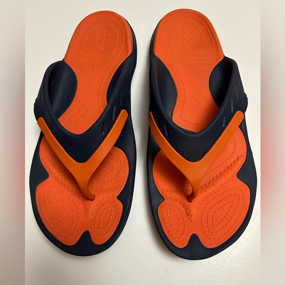 Crocs NWOT Men Size 13 flip flop Sandals